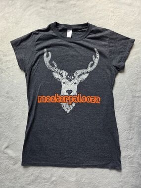 Meekerpalooza Colorado Music Festival Deer Graphic T-Shirt Gray Medium